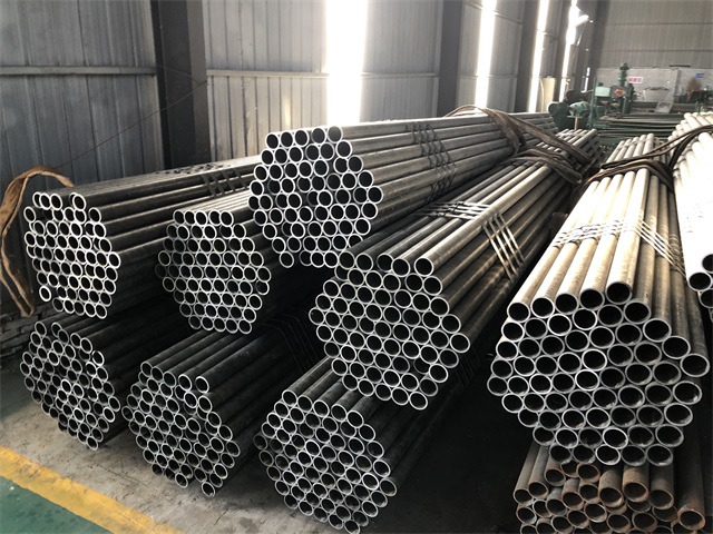 凉山小口径厚壁无缝钢管